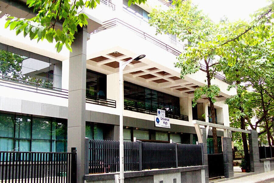 Universal High School, Dahisar